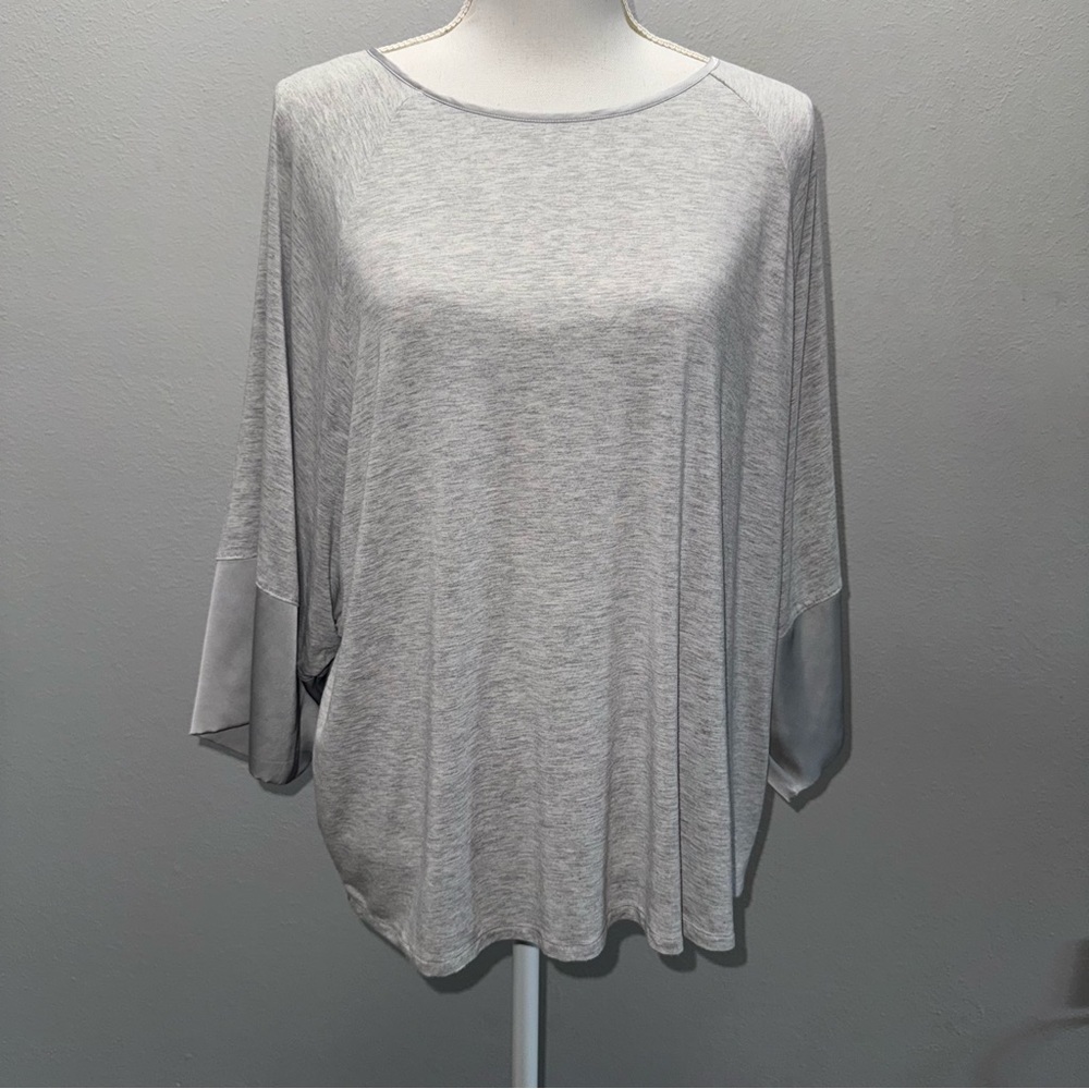 Express Women’s XL Two Tone Gray‎ Top Blouse Satin Like Back And Sleeve Accents